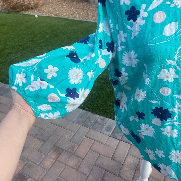 Beautiful Spring Blouse - Picture 6 of 9